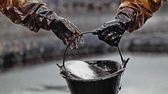 Добыча нефти в России увеличилась на 1,4%
