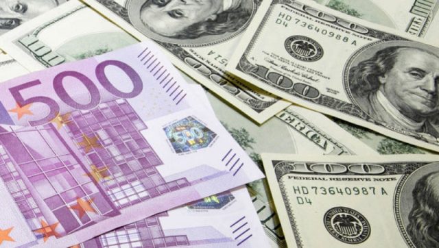 Минфин РФ купило в 2018 году валюты на 4,13 трлн рублей